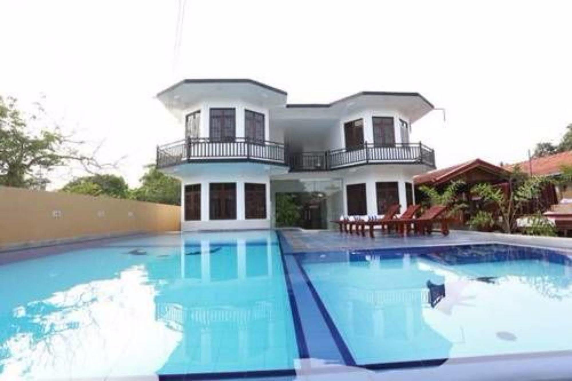 Ocean Glory Hotel Ettukala Εξωτερικό φωτογραφία