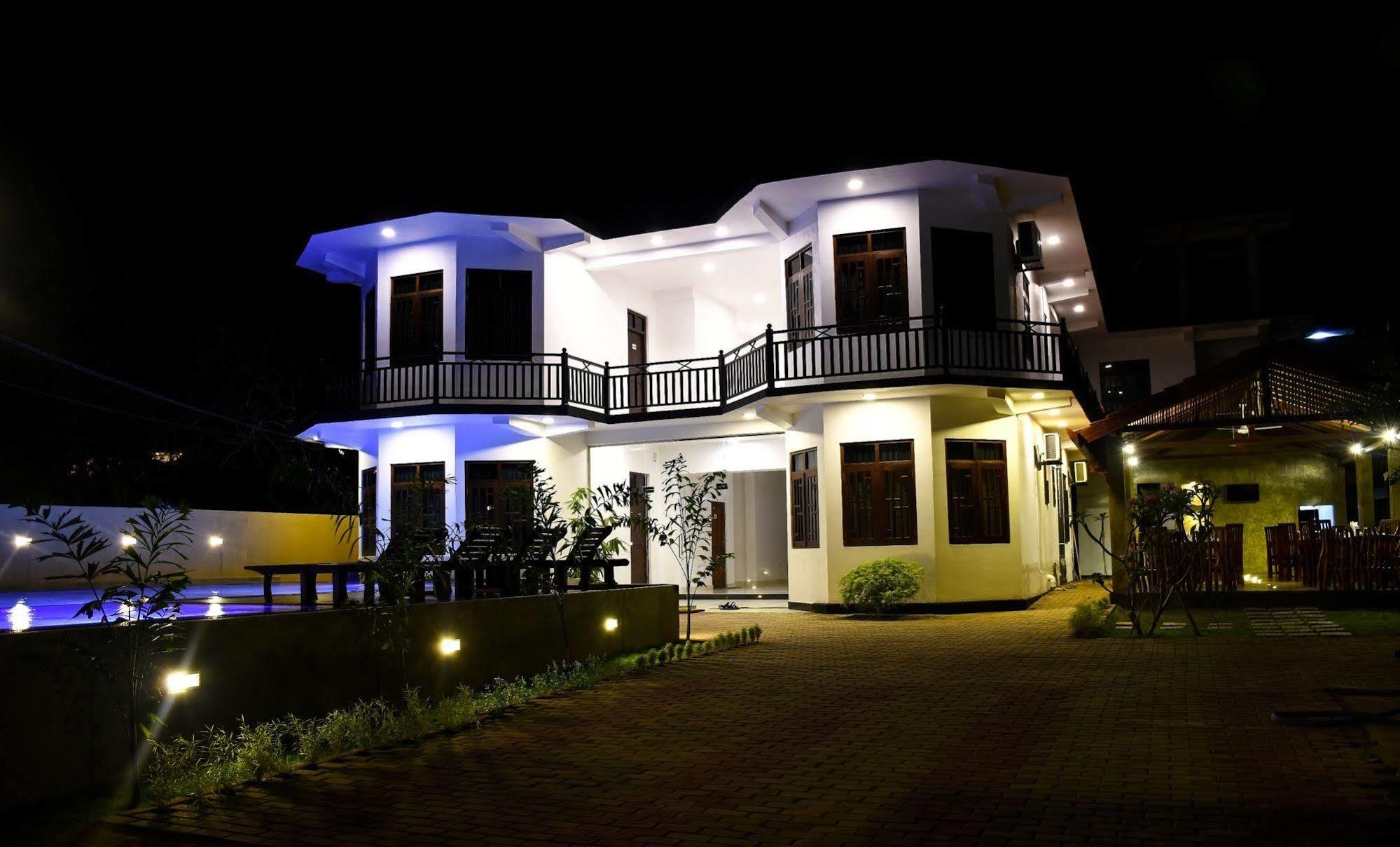Ocean Glory Hotel Ettukala Εξωτερικό φωτογραφία