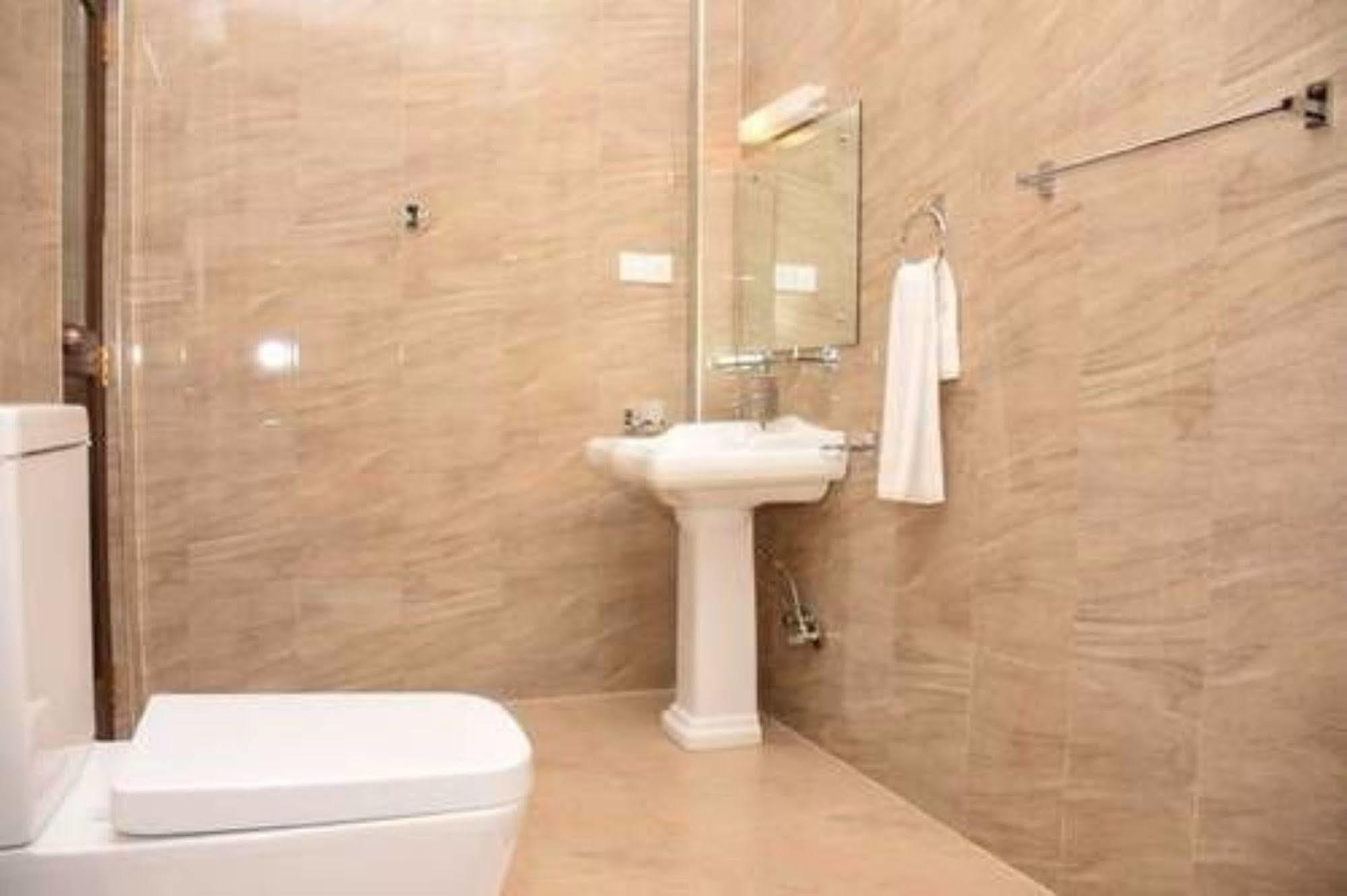 Ocean Glory Hotel Ettukala Εξωτερικό φωτογραφία